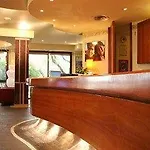 Pianob - Breakfast & Bar 酒店 3*