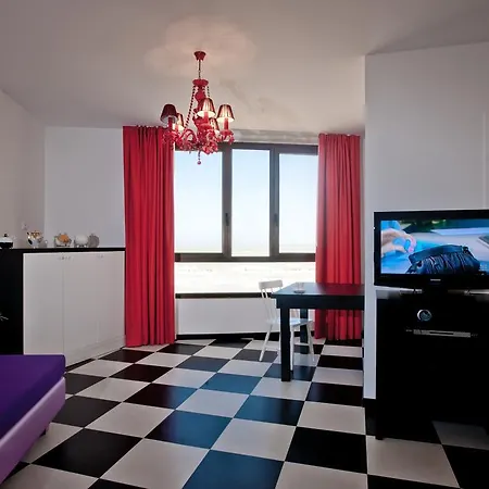 Pianob - Breakfast & Bar 3*