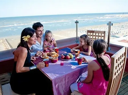 Hotel Pianob - Breakfast & Bar 3*